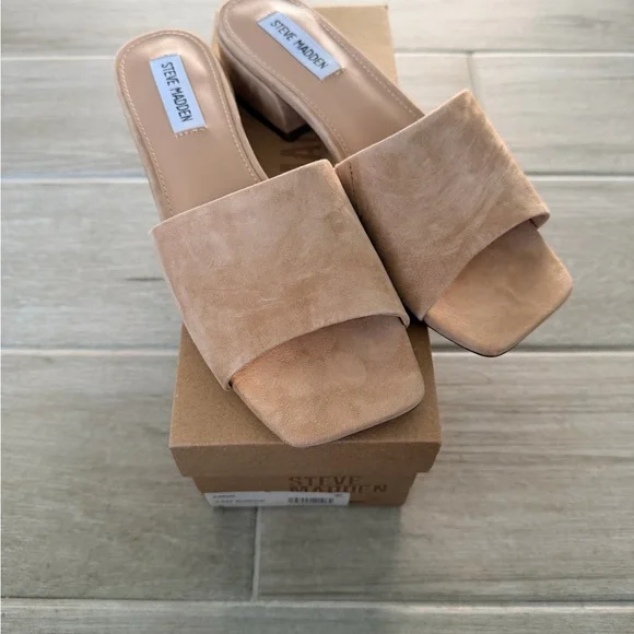 Steve Madden Tan Women's Sandals - Picture 1 of 5